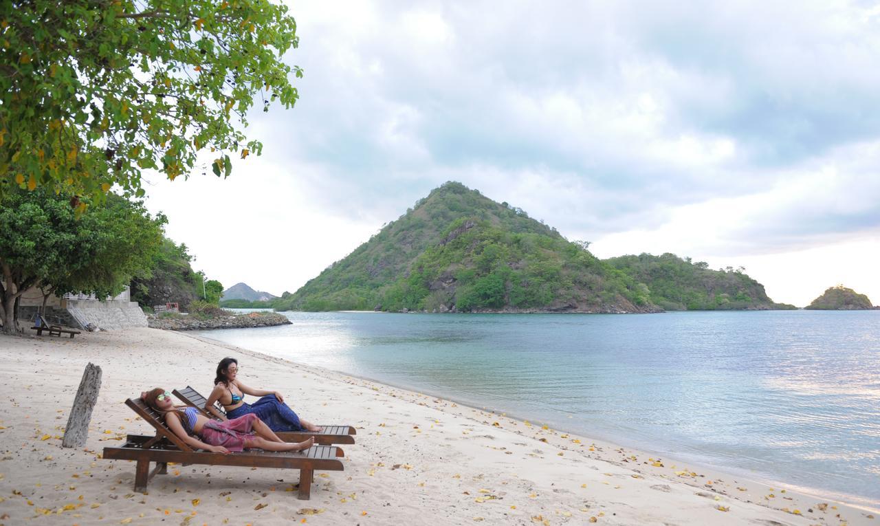 Sylvia Beach Villa Labuan Bajo Eksteriør bilde